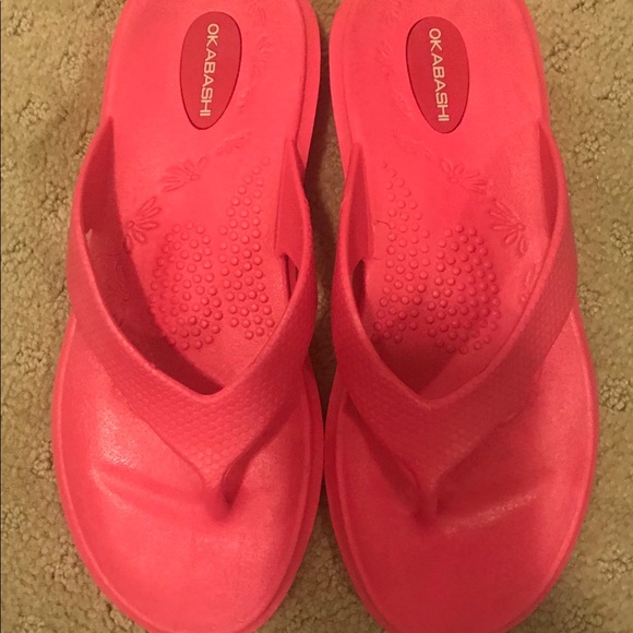 Women’s Okabashi Sandals - Picture 2 of 4